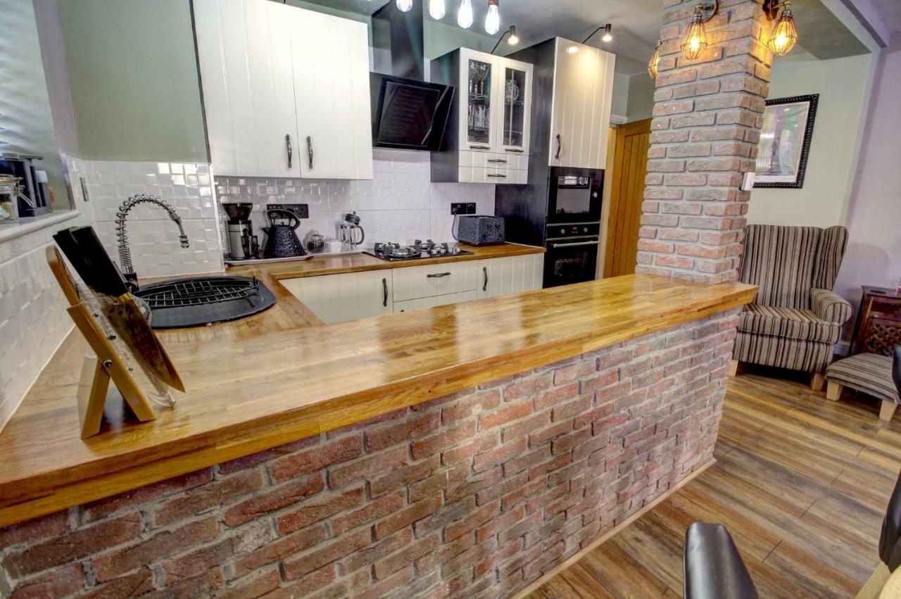 Apartamento The Old Joiner'S Shop Whitby Exterior foto